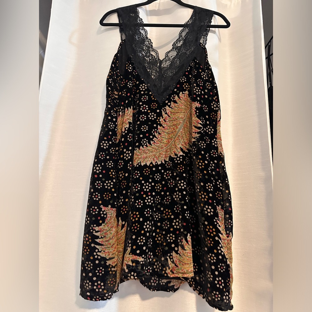Lace dress